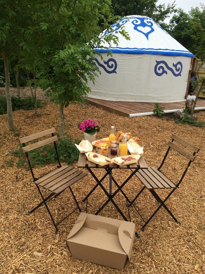 Plush Tents Yurt Village 奇切斯特 外观 照片