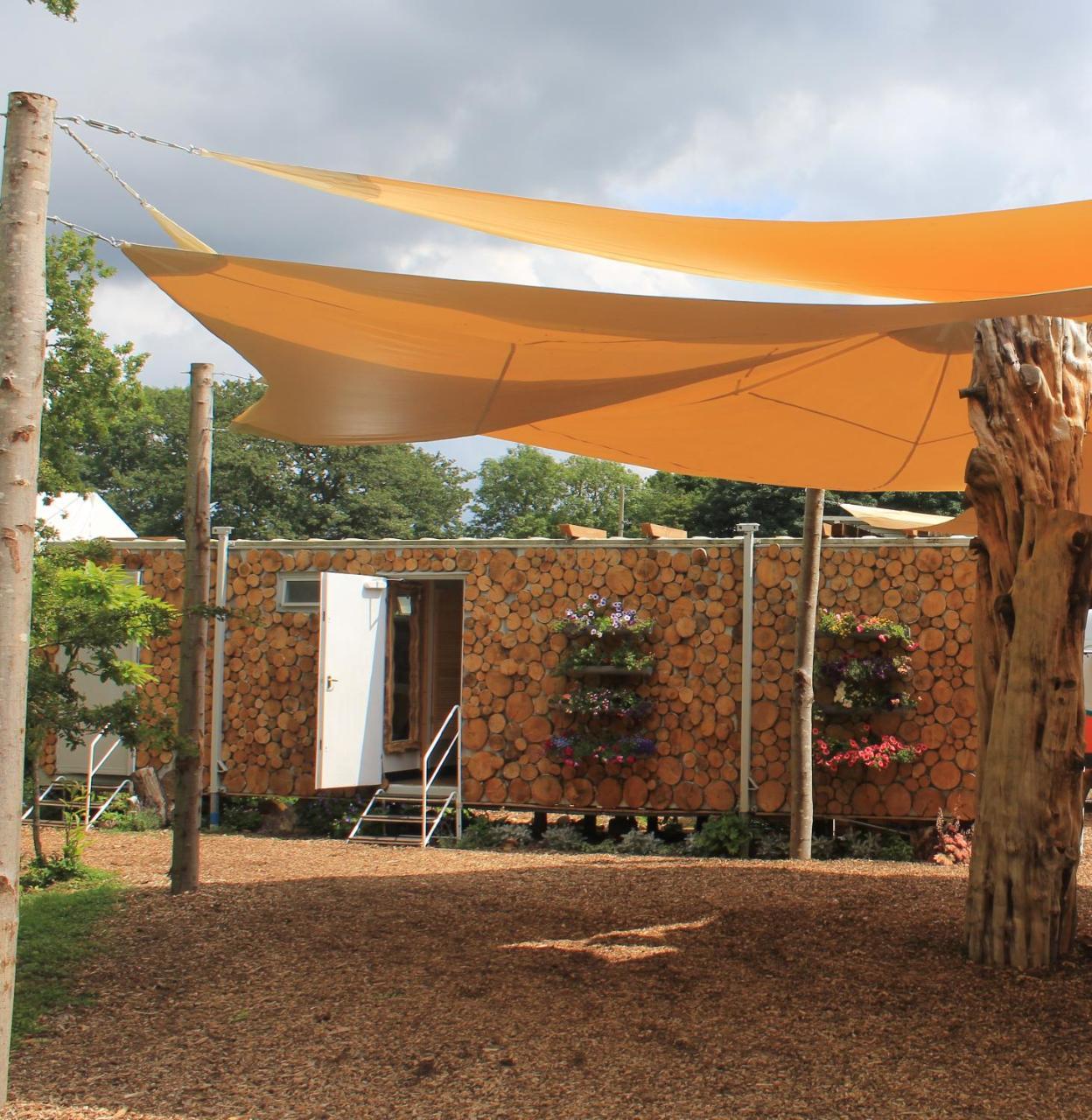 Plush Tents Yurt Village 奇切斯特 外观 照片